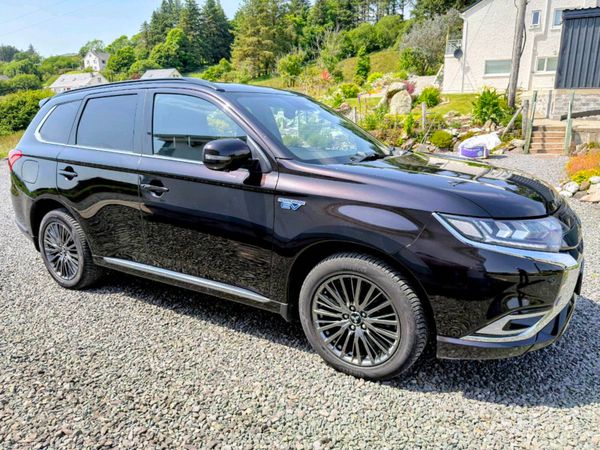 Mitsubishi Outlander SUV, Petrol Plug-in Hybrid, 2020, Black
