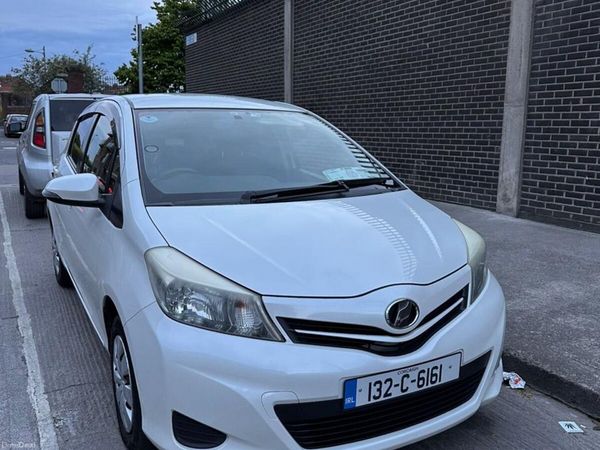 Toyota Vitz Hatchback, Petrol, 2013, White