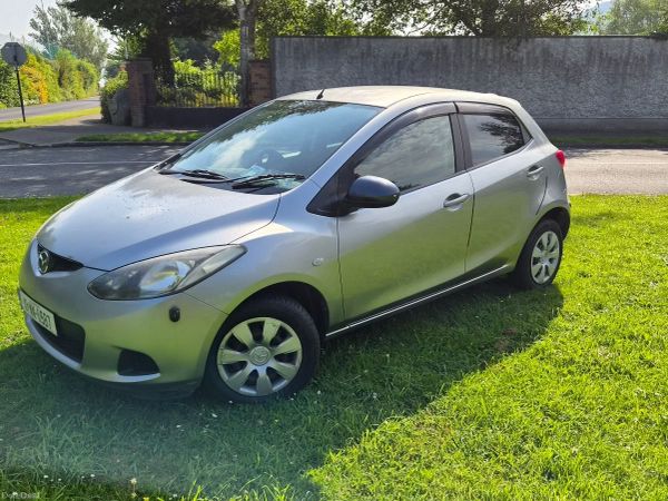 Mazda Demio MPV, Petrol, 2010, Silver