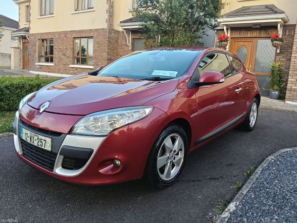 Renault Megane Coupe, Diesel, 2012, Red