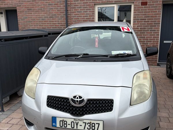 Toyota Yaris Hatchback, Petrol, 2008, Silver