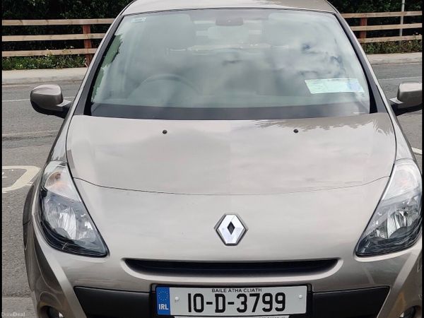 Renault Clio Hatchback, Ethanol Petrol, 2010, Gold