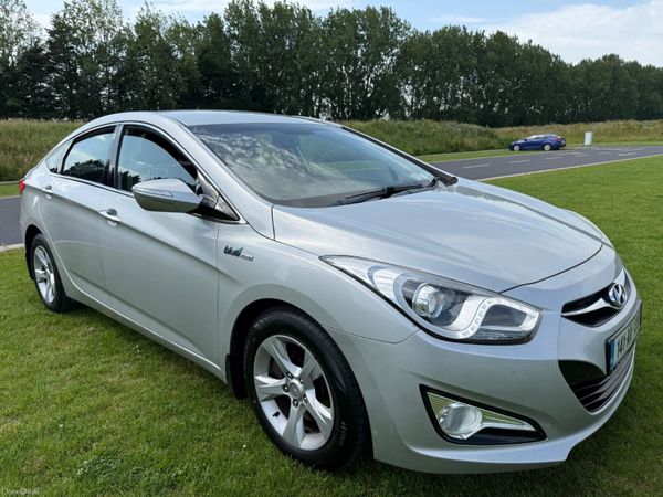 Hyundai i40 Saloon, Diesel, 2014, Silver