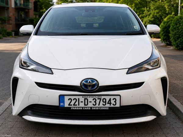 Toyota Prius Hatchback, Petrol Hybrid, 2022, Silver