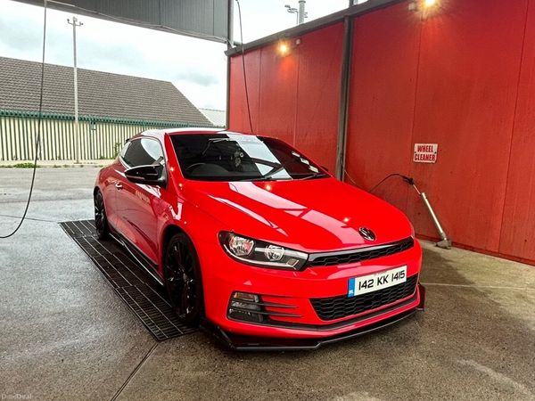 Volkswagen Scirocco Hatchback, Diesel, 2014, Red