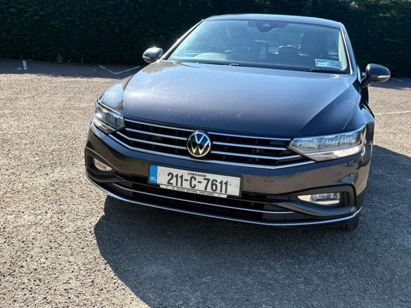 Volkswagen Passat Saloon, Diesel, 2021, Grey