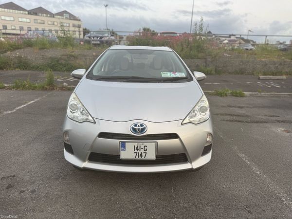 Toyota Aqua Hatchback, Petrol Hybrid, 2014, Silver