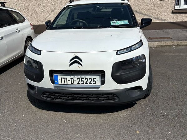 Citroen C4 Cactus Hatchback, Diesel, 2017, White