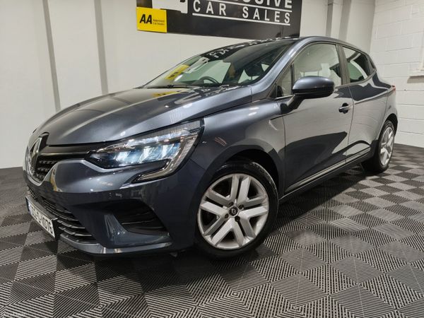 Renault Clio Hatchback, Petrol, 2022, Grey