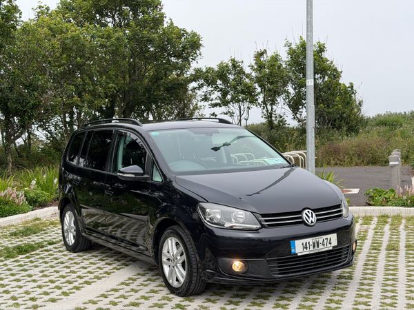 Volkswagen Touran MPV, Diesel, 2014, Black