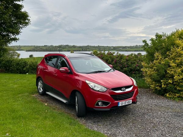 Hyundai ix35 SUV, Diesel, 2013, Red