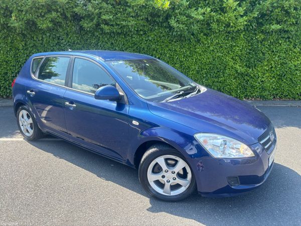 Kia Ceed Hatchback, Diesel, 2009, Blue