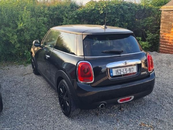 Mini Cooper Hatchback, Diesel, 2015, Black