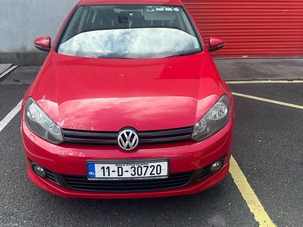 Volkswagen Golf Estate/Jeep, Diesel, 2011, Red