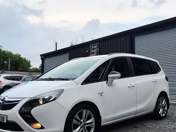 Vauxhall Zafira MPV, Diesel, 2015, White