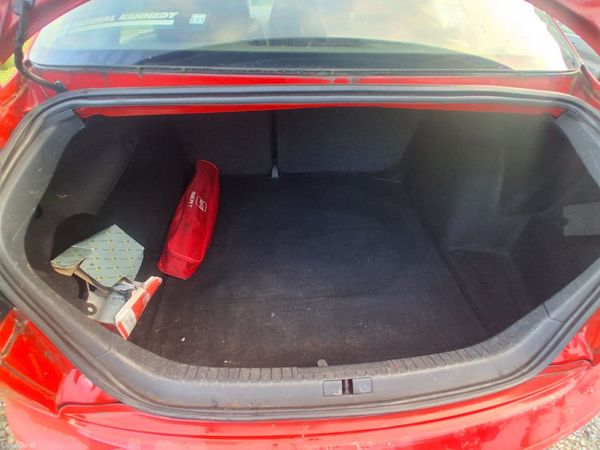SEAT Cordoba Saloon, Diesel, 2005, Red