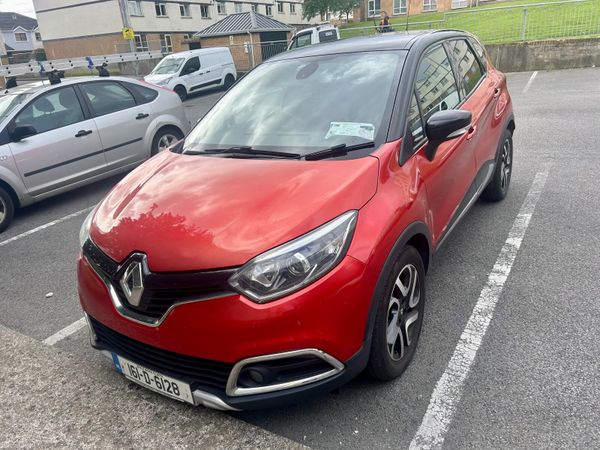 Renault Captur Hatchback, Diesel, 2016, Red
