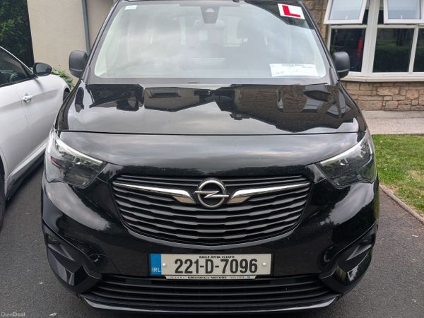 Opel Combo MPV, Diesel, 2022, Black