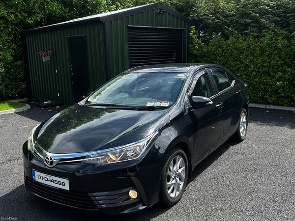 Toyota Corolla Saloon, Diesel, 2017, Black