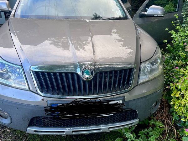 Skoda Octavia Estate, Diesel, 2012, Beige