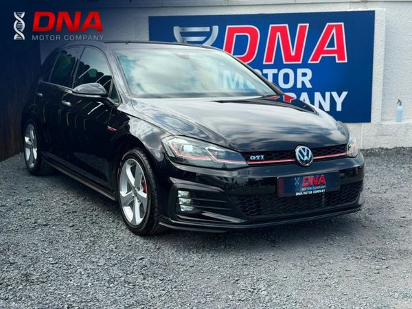 Volkswagen Golf Hatchback, Petrol, 2017, Black
