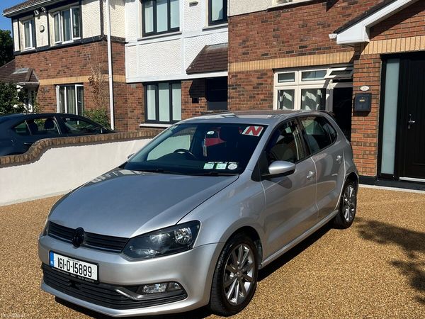 Volkswagen Polo Hatchback, Petrol, 2016, Silver