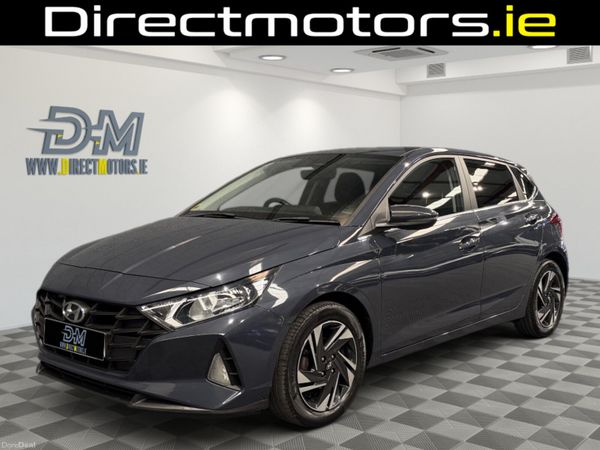 Hyundai i20 Hatchback, Petrol, 2023, Grey