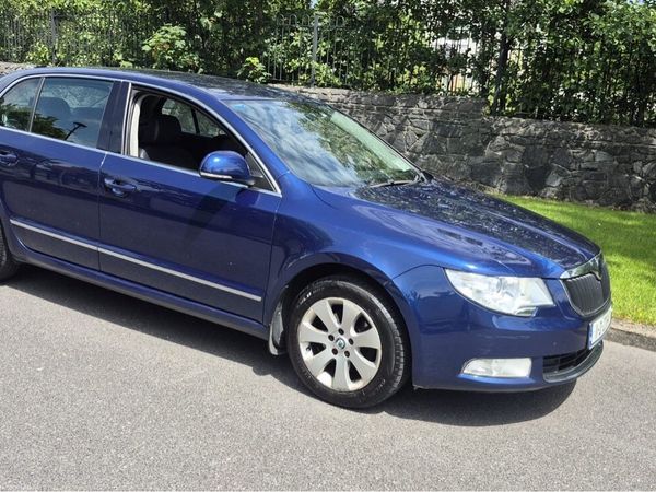 Skoda Superb Saloon, Diesel, 2011, Blue
