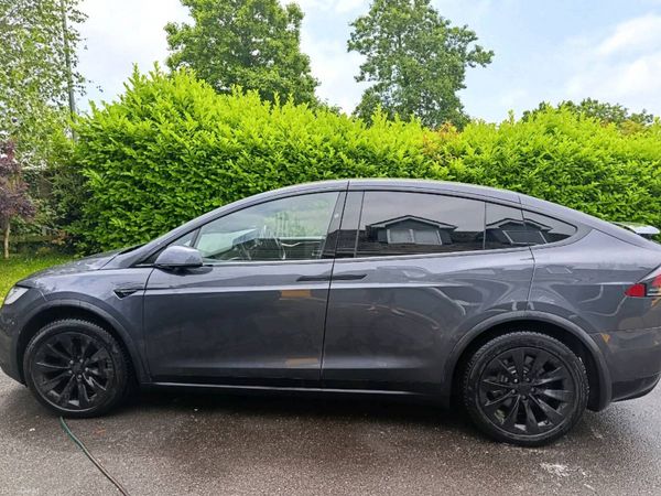 Tesla Model X MPV, Electric, 2018, Grey
