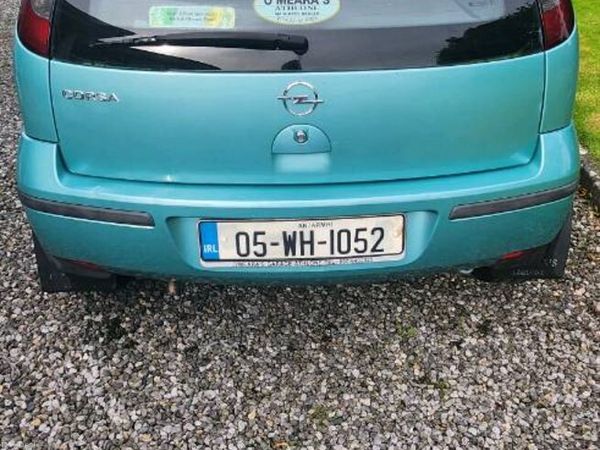 Opel Corsa Hatchback, Petrol, 2005, Green