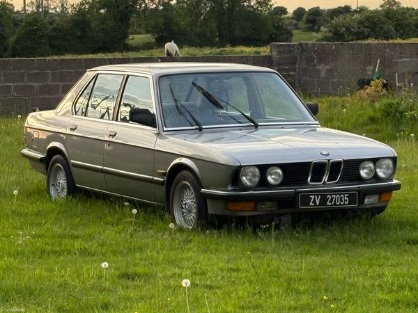 BMW 5-Series Saloon, Petrol, 1987, Grey