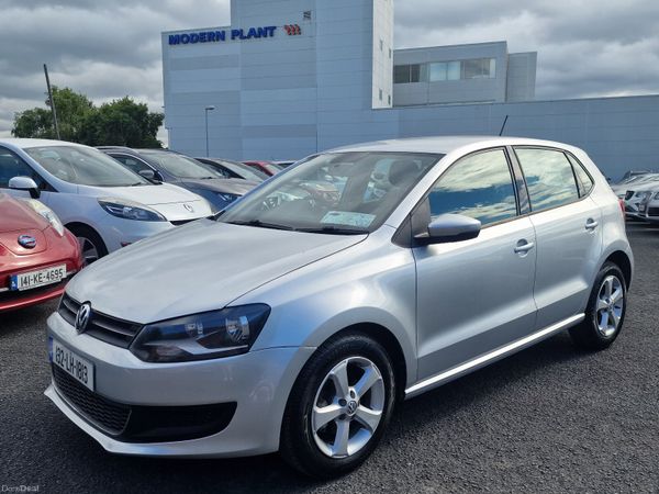 Volkswagen Polo Hatchback, Petrol, 2013, Silver