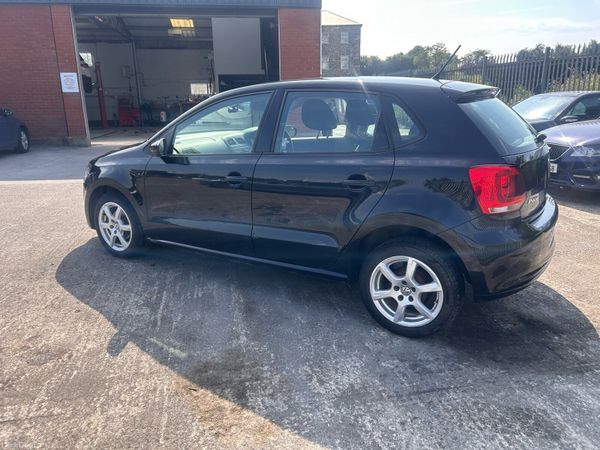 Volkswagen Polo Hatchback, Petrol, 2012, Black