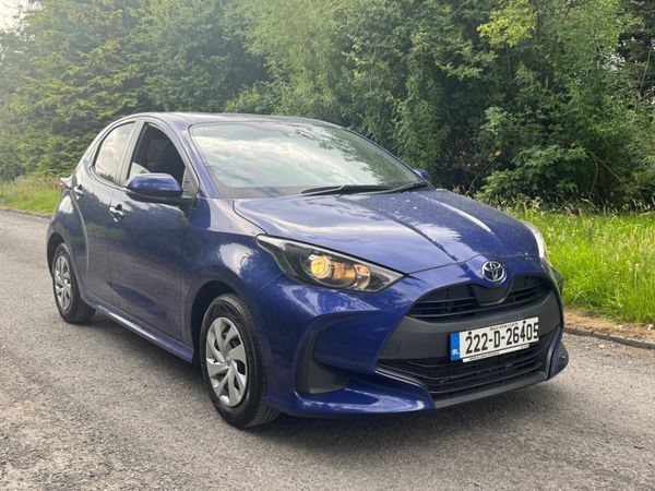 Toyota Yaris Hatchback, Petrol, 2022, Blue