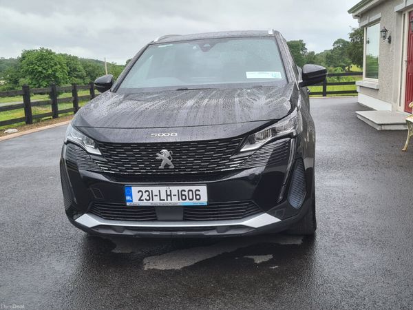 Peugeot 5008 MPV, Diesel, 2023, Black