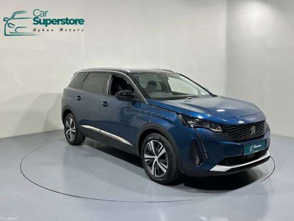 Peugeot 5008 MPV, Diesel, 2022, Blue