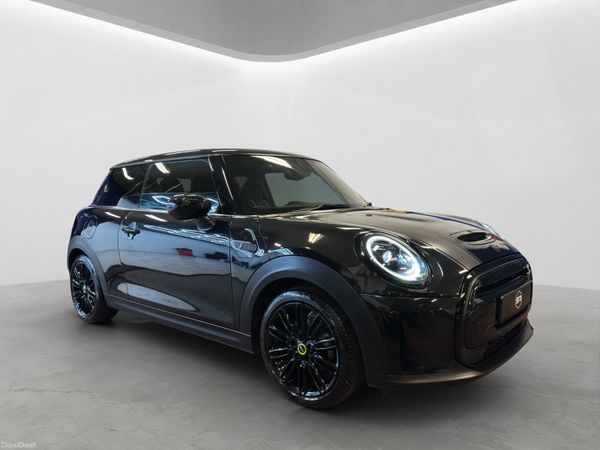 Mini Cooper Hatchback, Electric, 2022, Black