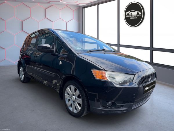 Mitsubishi Colt MPV, Petrol, 2011, Black