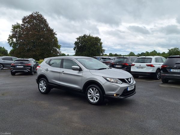 Nissan Qashqai SUV, Diesel, 2017, Silver