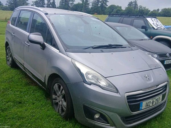 Peugeot 5008 MPV, Diesel, 2014, Grey