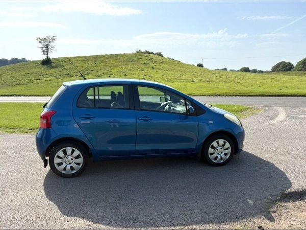 Toyota Yaris Hatchback, Petrol, 2006, Blue