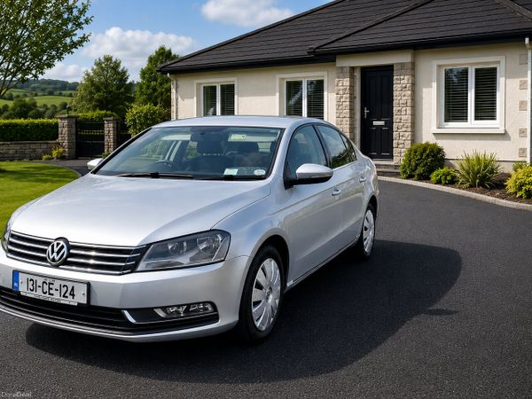 Volkswagen Passat Saloon, Diesel, 2013, Silver