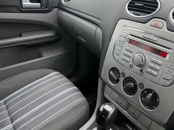 Ford Focus Hatchback, Diesel, 2009, Silver