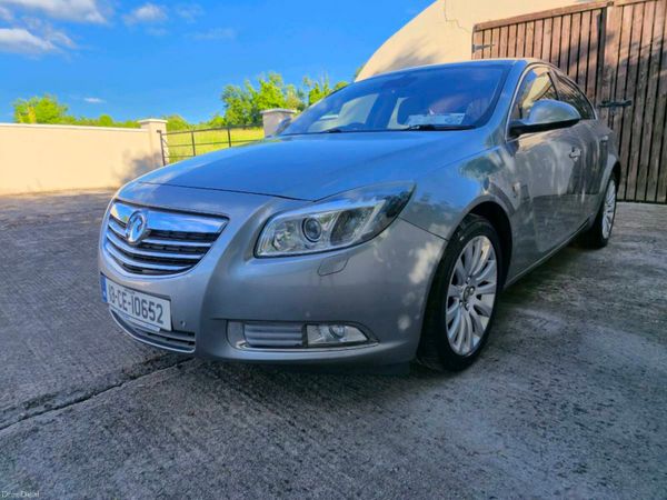 Vauxhall Insignia Hatchback, Diesel, 2010, Silver