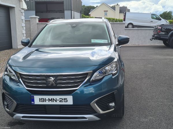 Peugeot 5008 MPV, Diesel, 2019, Green