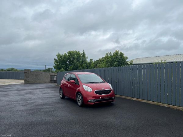 Kia Venga Hatchback, Petrol, 2016, Red
