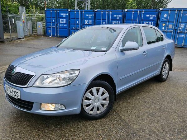 Skoda Octavia Hatchback, Diesel, 2010, Blue