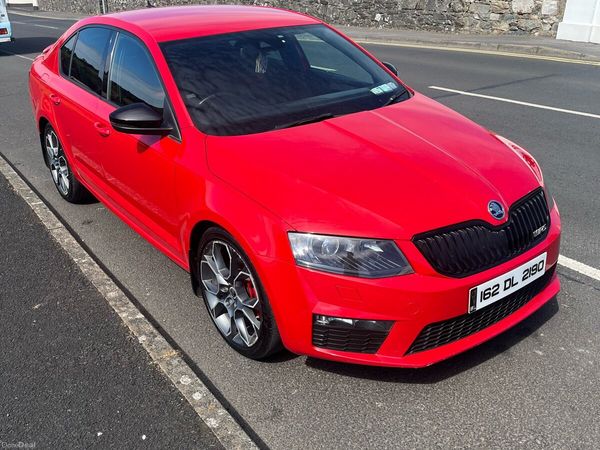 Skoda Octavia Hatchback, Diesel, 2016, Red