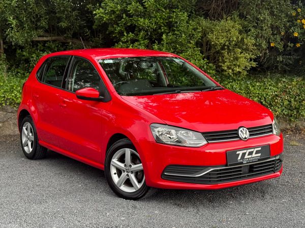 Volkswagen Polo Hatchback, Petrol, 2015, Red