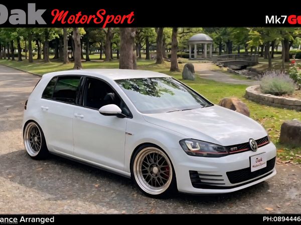 Volkswagen Golf Hatchback, Petrol, 2016, White